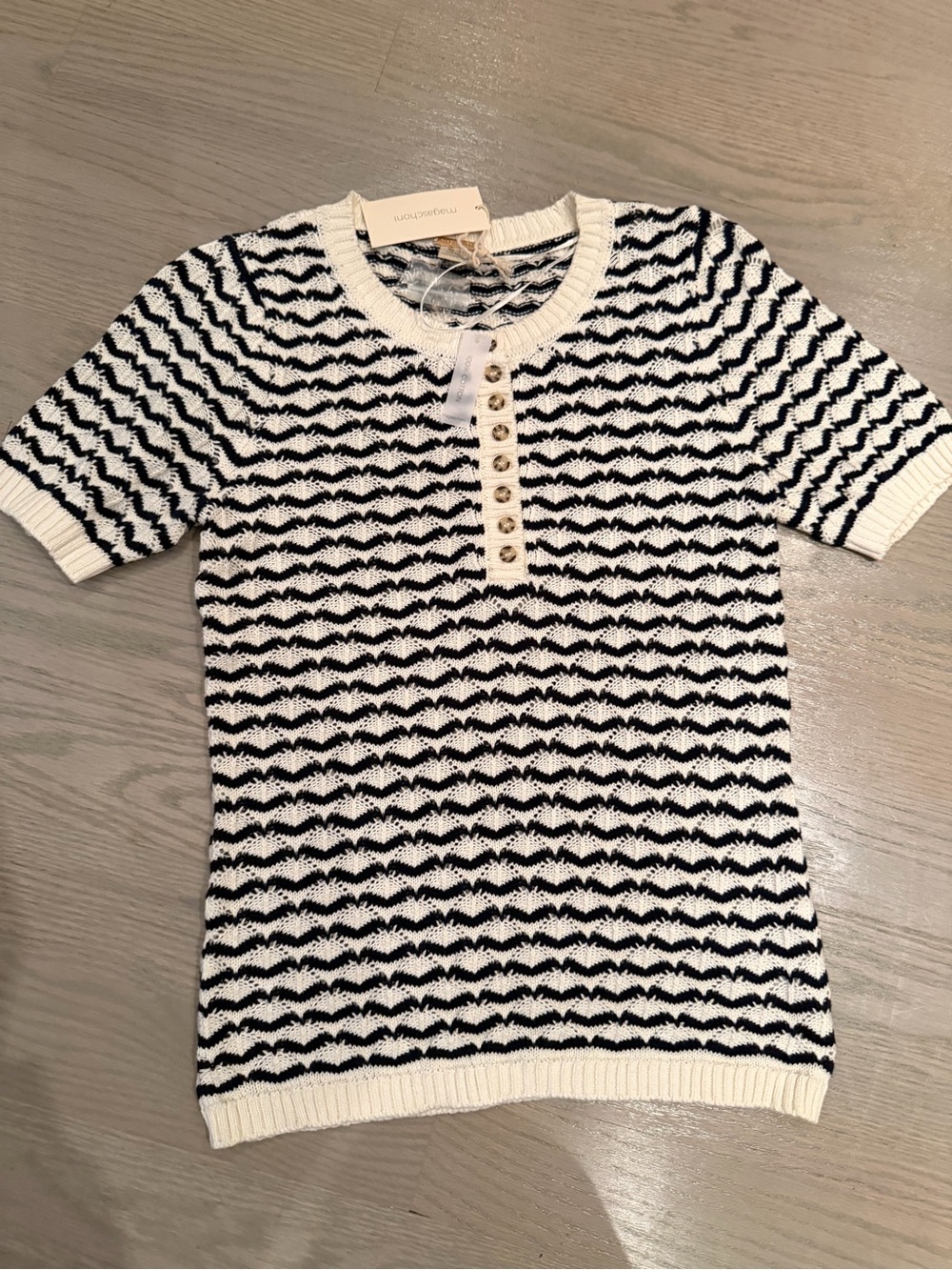 Magaschoni Black and White Short Sleeve Crew Neck Knit Top with Gold Buttons